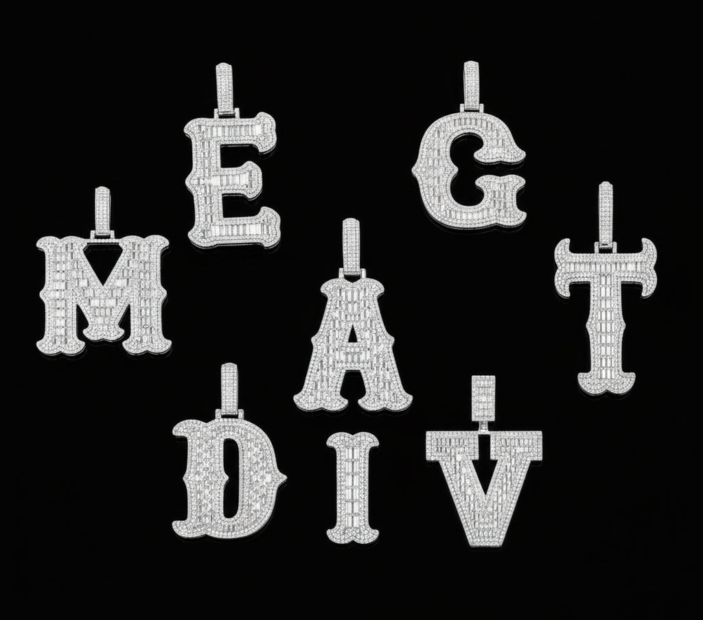 Inital Pendants Silver & Moissanite