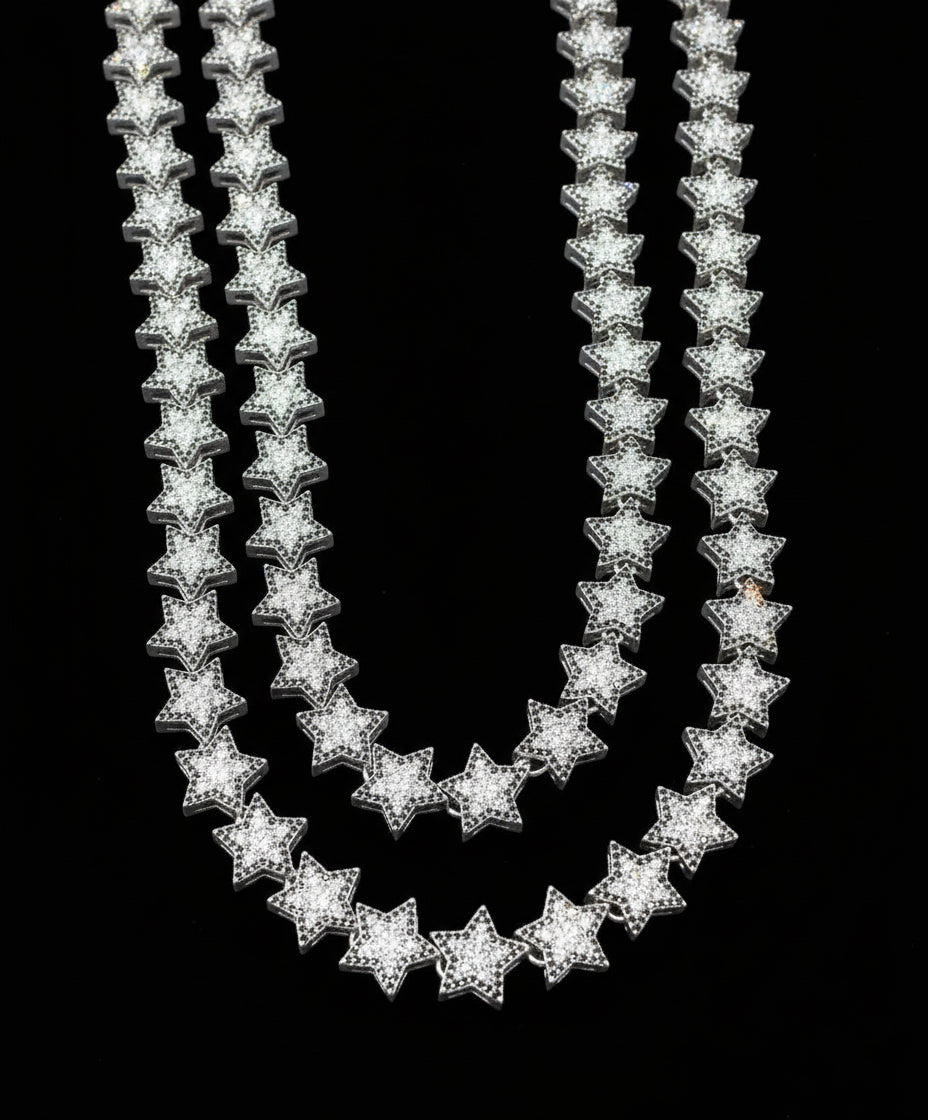 Star-shaped silver moissanite chain